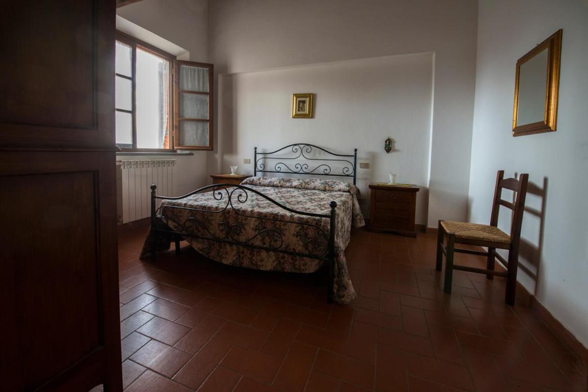 Agriturismo Poggio Al Tesoro Crespina Екстериор снимка