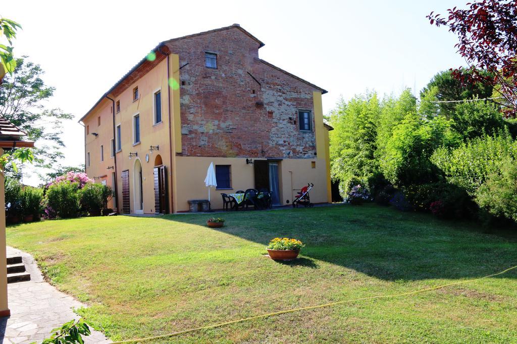 Agriturismo Poggio Al Tesoro Crespina Екстериор снимка